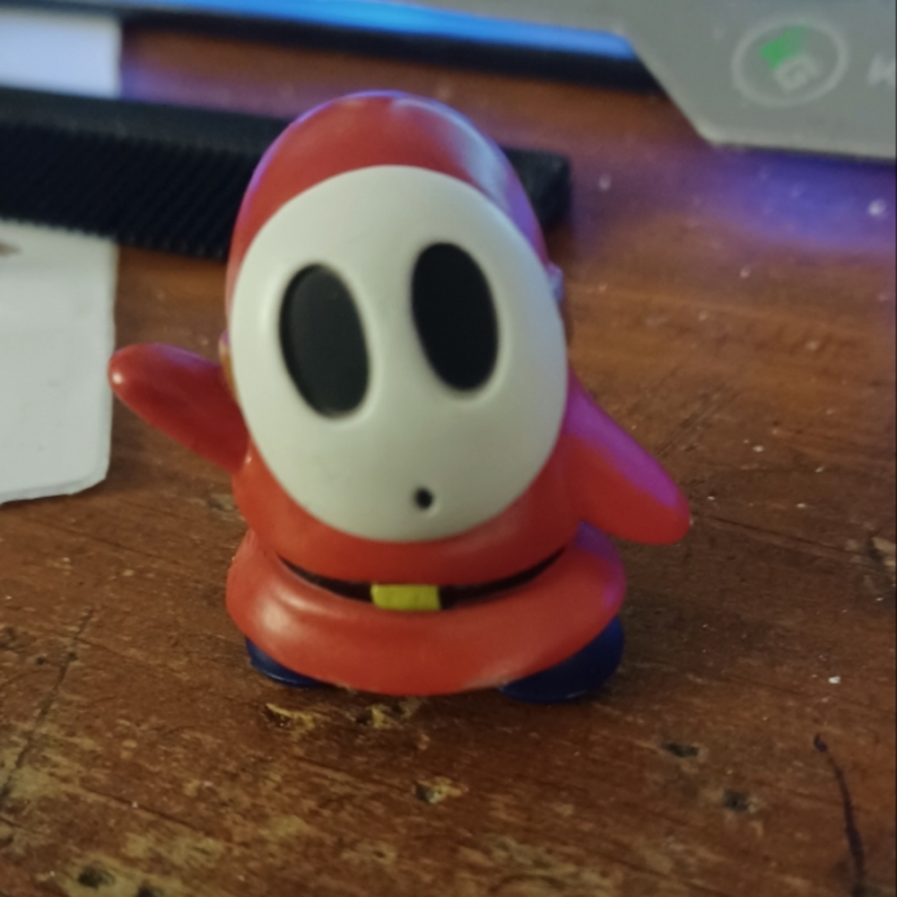 JAKKS Pacific Super Mario Shy Guy 2.5 inch